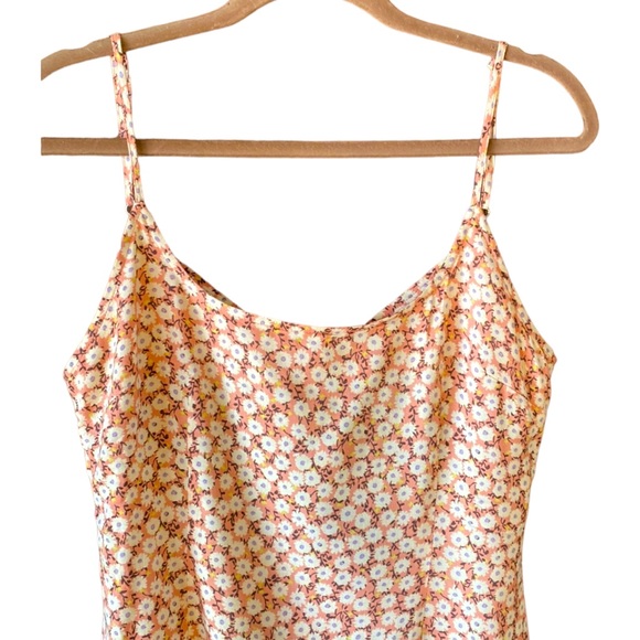 Forever 21 Floral Dress Size S. Spaghetti Straps Floral Cut-Out Gently Used. - Picture 5 of 7
